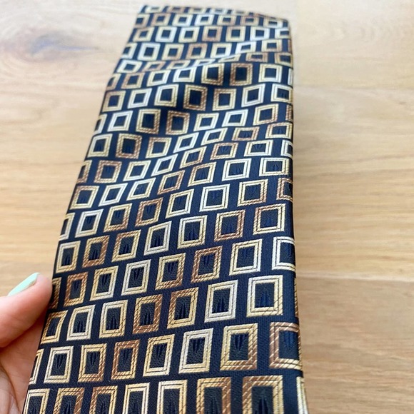 ALEXANDER JULIAN COLOURS Men's Black/Brown Tile Handmade Polyester Necktie sz OS - Picture 5 of 9